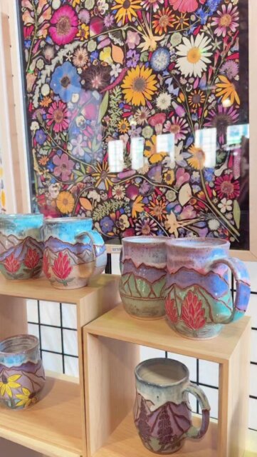 Day โ๐ป and the FINAL DAY of ๐๐ข๐๐๐๐๐ฌ ๐ฉ๐ถ๐ฏ๐ฒ ๐ ๐ฎ๐ฟ๐ธ๐ฒ๐ ๐๐ฒ๐ป๐๐ฒ๐ฟ is today 11a-5p!
Come shop over 135 artists, makers and creatives with handcrafted items like fine art, silversmith jewelry, ceramics, leather goods and sooooo much more!
๐ช๐ฒ ๐๐ถ๐น๐น ๐ฏ๐ฒ ๐ฏ๐ฎ๐ฐ๐ธ ๐ถ๐ป ๐๐ฒ๐ป๐๐ฒ๐ฟ ๐ถ๐ป ๐ ๐ฎ๐ฟ๐ฐ๐ต ๐ฎ๐ฌ๐ฎ๐ฒ, ๐๐ผ ๐บ๐ฎ๐ธ๐ฒ ๐๐๐ฟ๐ฒ ๐๐ผ ๐๐๐ผ๐ฝ ๐ฏ๐ ๐๐ผ๐ฑ๐ฎ๐ ๐ณ๐ผ๐ฟ ๐๐ผ๐๐ฟ ๐น๐ฎ๐๐ ๐ฐ๐ต๐ฎ๐ป๐ฐ๐ฒ ๐๐ผ ๐๐ต๐ผ๐ฝ ๐ฉ๐ถ๐ฏ๐ฒ ๐ถ๐ป ๐๐ฒ๐ป๐๐ฒ๐ฟ ๐๐ต๐ถ๐ ๐๐ฒ๐ฎ๐ฟ!
๐ญ๐ฏ๐ฌ+ ๐ฎ๐ฟ๐๐ถ๐๐๐, ๐บ๐ฎ๐ธ๐ฒ๐ฟ๐ & ๐ฐ๐ฟ๐ฒ๐ฎ๐๐ถ๐๐ฒ๐ | ๐บ๐๐๐ถ๐ฐ @dj_cyn | ๐ฐ๐ผ๐ฐ๐ธ๐๐ฎ๐ถ๐น bars | Saturday & Sunday ๐ก๐ผ๐๐ต @radsasquatch & @thesavagebeet ๐๐ผ๐ณ๐ณ๐ฒ๐ฒ ๐๐๐ @greenbuscafe | ๐๐ฟ๐ ๐ด๐ฎ๐น๐น๐ฒ๐ฟ๐ | ๐๐๐ฟ๐ฎ photos @igniteyouraura