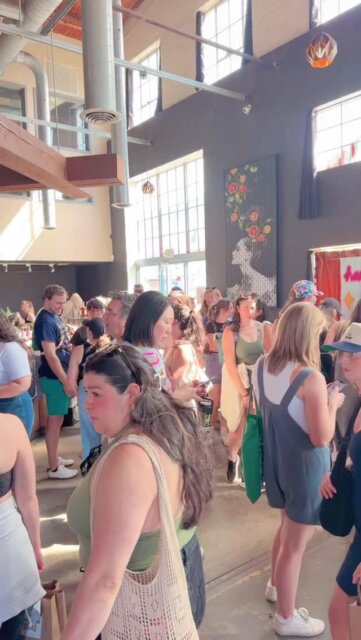 Talk about a VIBE! Denver, we just adore you! 

𝟭𝟰𝟬 𝗔𝗿𝘁𝗶𝘀𝗮𝗻𝘀 & 𝗠𝗮𝗸𝗲𝗿𝘀: Discover unique, handcrafted arts from local talents.

𝗩𝗶𝗯𝗲 𝗕𝗮𝗿: Enjoy delicious @uncletimscocktails, @cliffdwellerwineco and @symbiotikombucha at our Vibe Bar.

𝗔𝗿𝘁 𝗚𝗮𝗹𝗹𝗲𝗿𝘆: Explore and purchase exceptional pieces from our curated selection.

𝗗𝗲𝗹𝗶𝗰𝗶𝗼𝘂𝘀 𝗙𝗼𝗼𝗱: Savor delights Saturday and Sunday from @radsasquatch & @thesavagebeet and @edith_the_cheese.

𝗟𝗶𝘃𝗲 𝗠𝘂𝘀𝗶𝗰: Groove to beats from local @dj_cyn setting the perfect vibe!

𝗖𝗼𝗳𝗳𝗲𝗲 𝗟𝗼𝘃𝗲𝗿𝘀: Visit @astrocoffeevan for your favorite coffee creations.

𝗙𝗮𝗺𝗶𝗹𝘆 & 𝗣𝗲𝘁 𝗙𝗿𝗶𝗲𝗻𝗱𝗹𝘆: Bring the whole family, including well-behaved pets!

𝗙𝗿𝗲𝗲 𝗘𝗻𝘁𝗿𝘆 & 𝗣𝗮𝗿𝗸𝗶𝗻𝗴: Enjoy a cost-free experience Saturday & Sunday plus free street parking around.

𝗘𝘅𝗰𝗹𝘂𝘀𝗶𝘃𝗲 𝗦𝘄𝗮𝗴 𝗕𝗮𝗴𝘀: Be among the first 25 guests Saturday & Sunday to receive a free Vibe Swag Bag filled with artist goodies

🗓️ March 21 + 22 | 𝟭𝟭𝗮𝗺-𝟱𝗽𝗺
📍 The Arch @rinoartsdistrict