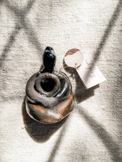 🥹 Vibe has the best friends, EVER. Period.

Thanks to these special Denver Spring Vibe exhibitors that gifted us these wonderful goodies after the show. The most generous humans and the most talented people: find it at Vibe! 

👉 Please give these fine folks a follow!