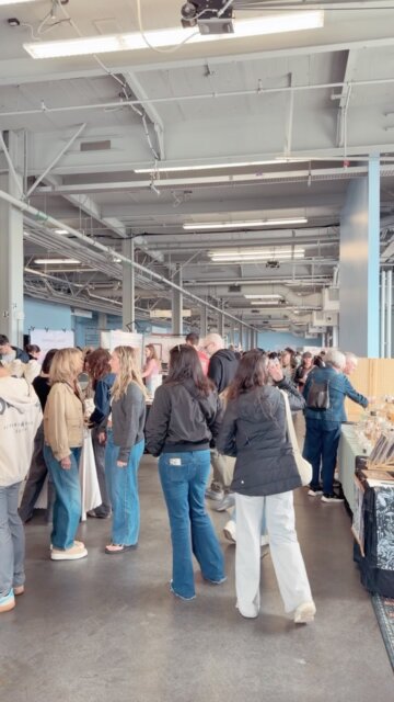 🤯 WOW! Day 1 𝗦𝗮𝗻 𝗙𝗿𝗮𝗻𝗰𝗶𝘀𝗰𝗼 𝗦𝘂𝗺𝗺𝗲𝗿 𝗩𝗶𝗯𝗲 is off to an insane start!
✨ Come out to Pier 27 this weekend 11a-5p both days and support the talented artists, makers, and small businesses who pour their hearts into every piece they create. Shop one-of-a-kind finds, meet the artists behind the work, and celebrate creativity at San Francisco Summer Vibe! 🌀🎨💛